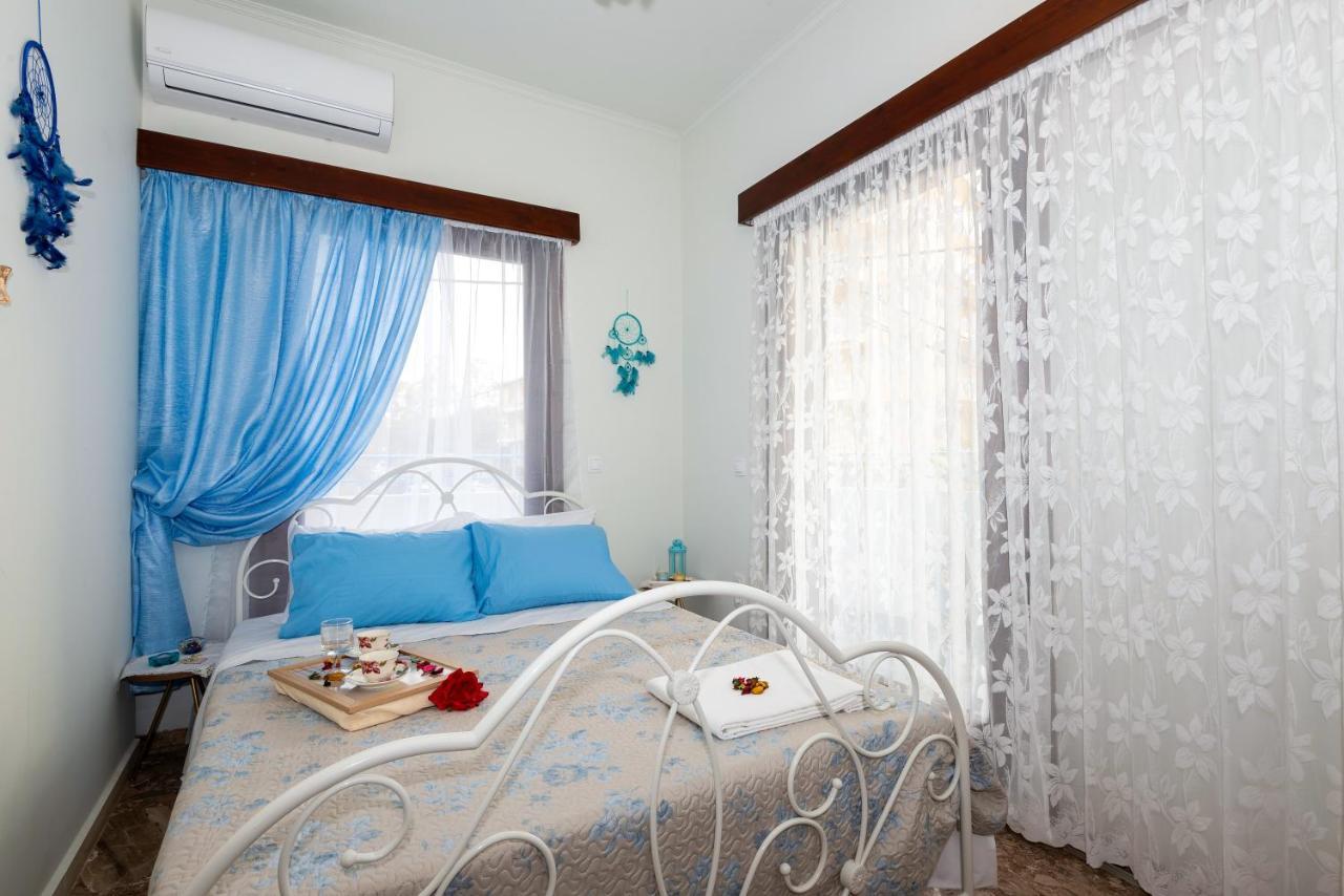 Stratos Seaside Corner Apartment Rethymno Exterior foto
